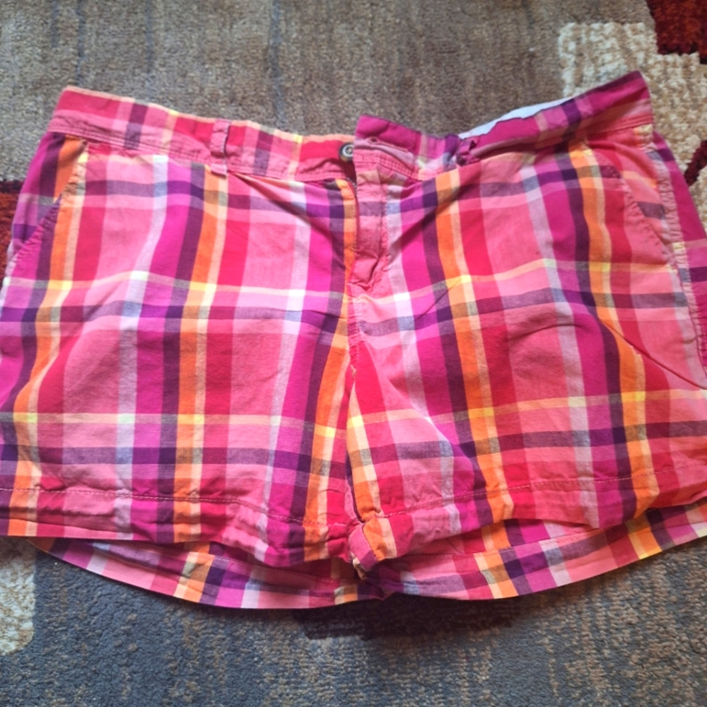 Khaki shorts